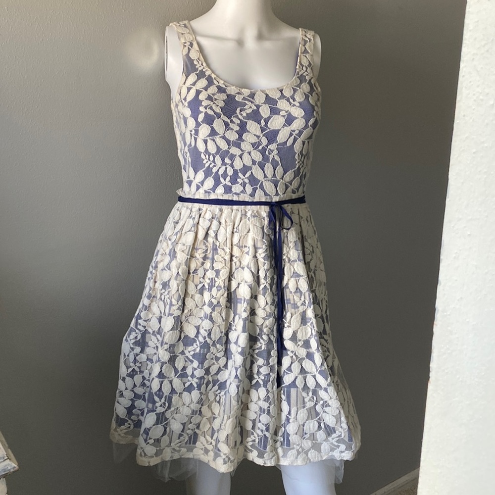 Anthropologie WESTON WEAR Dress Layers of adorable Size Small